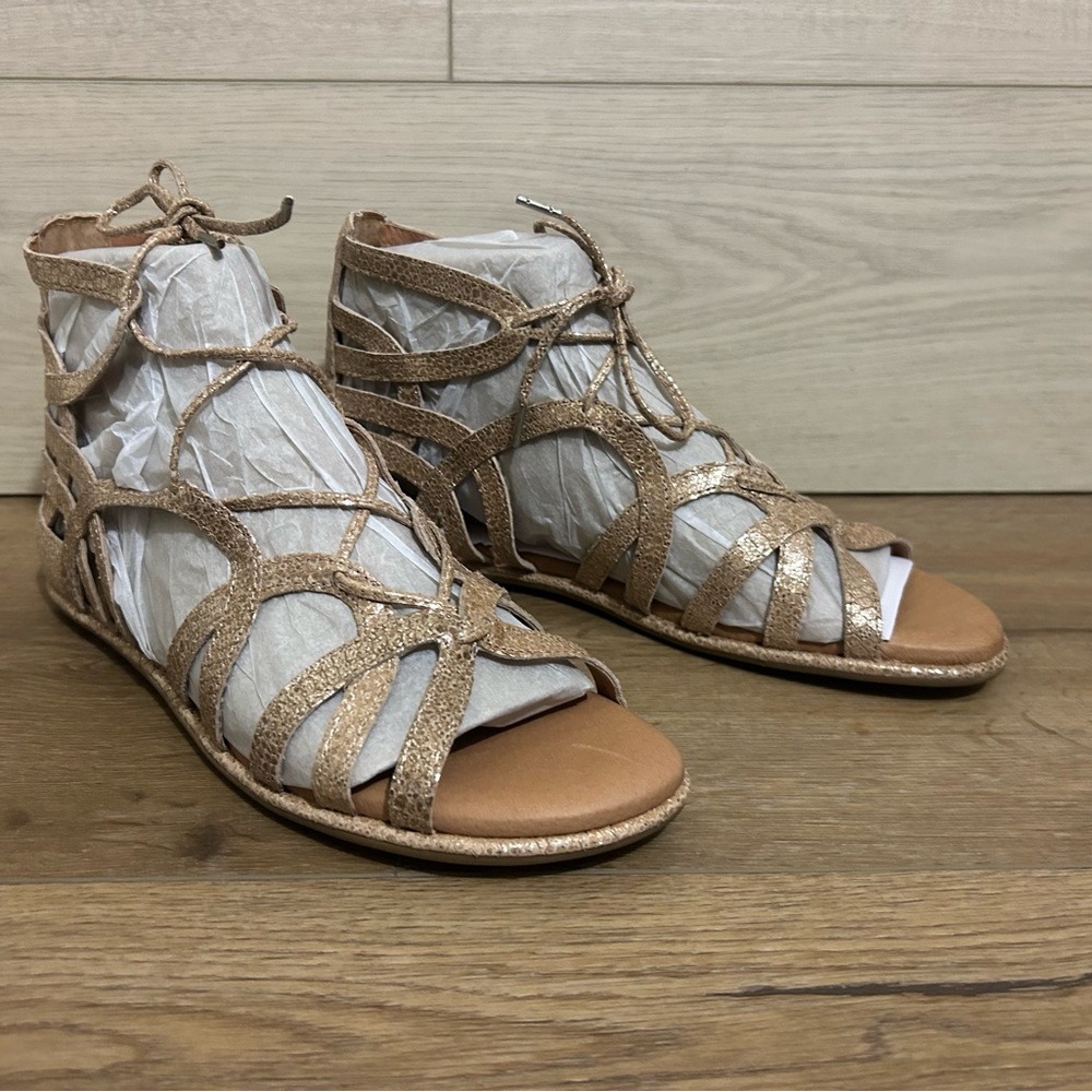 Kenneth Cole Break My Heart 3 Size 8.5